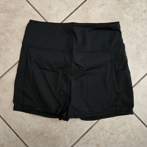 Halara everyday 2 piece backless activity dress & shorts perfection black Medium - Picture 3 of 9